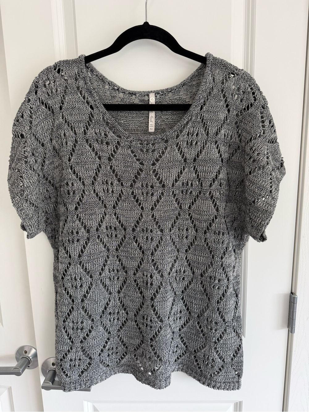 Leo & Nicole Black and Gray Open-Knit Sweater